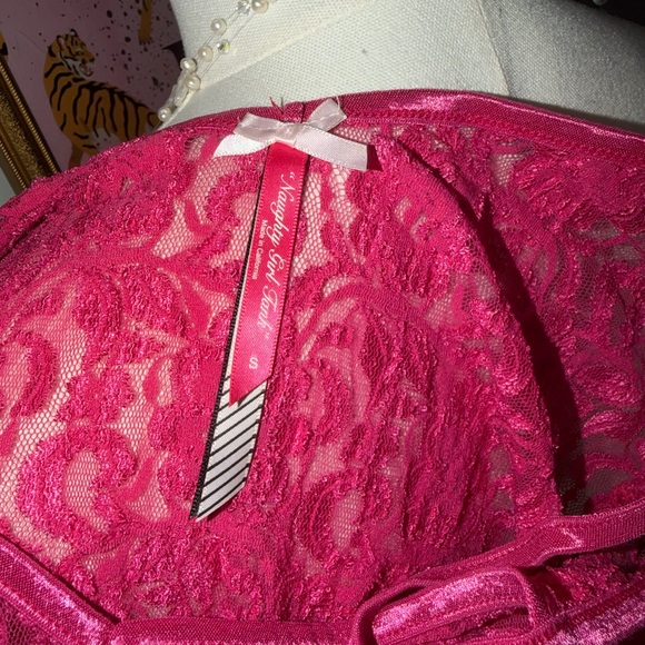 SOLD - Picture 3 of 3